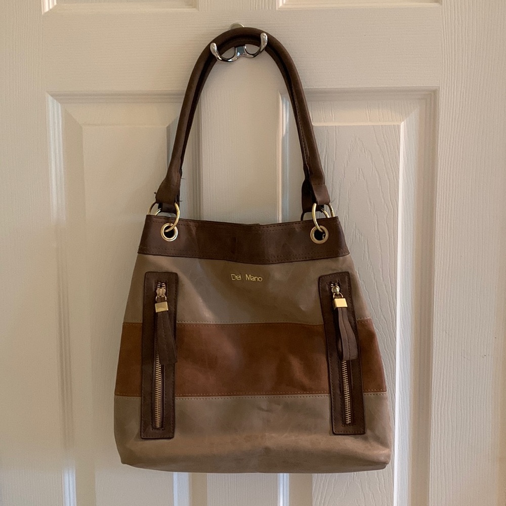 Brown Del Mano bag with floral interior